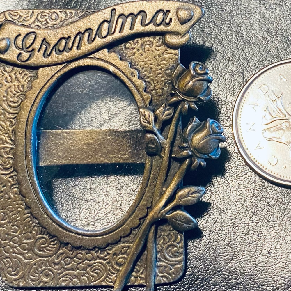 Brass Jonette JJ Brooch Grandma’s Picture Frame
